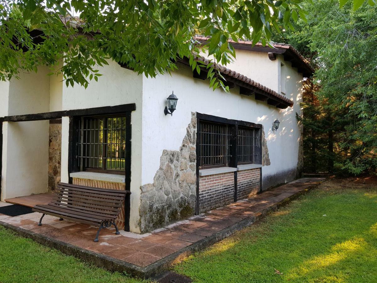 Esencia De Gredos Guest House Ramacastanas Eksteriør bilde