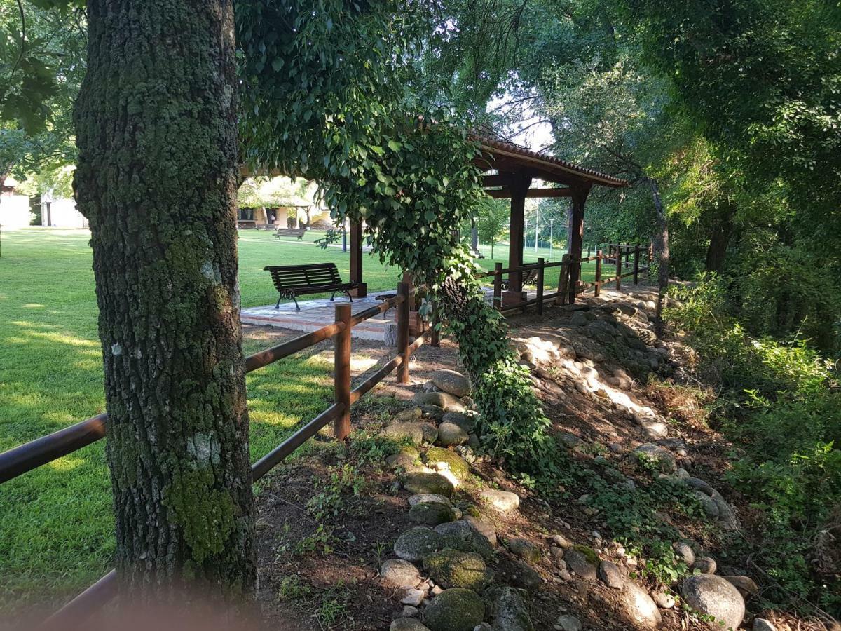 Esencia De Gredos Guest House Ramacastanas Eksteriør bilde